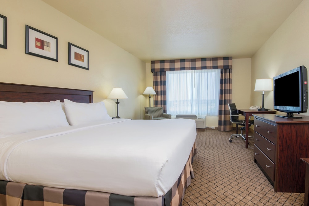 holiday inn express and suites el dorado kansas