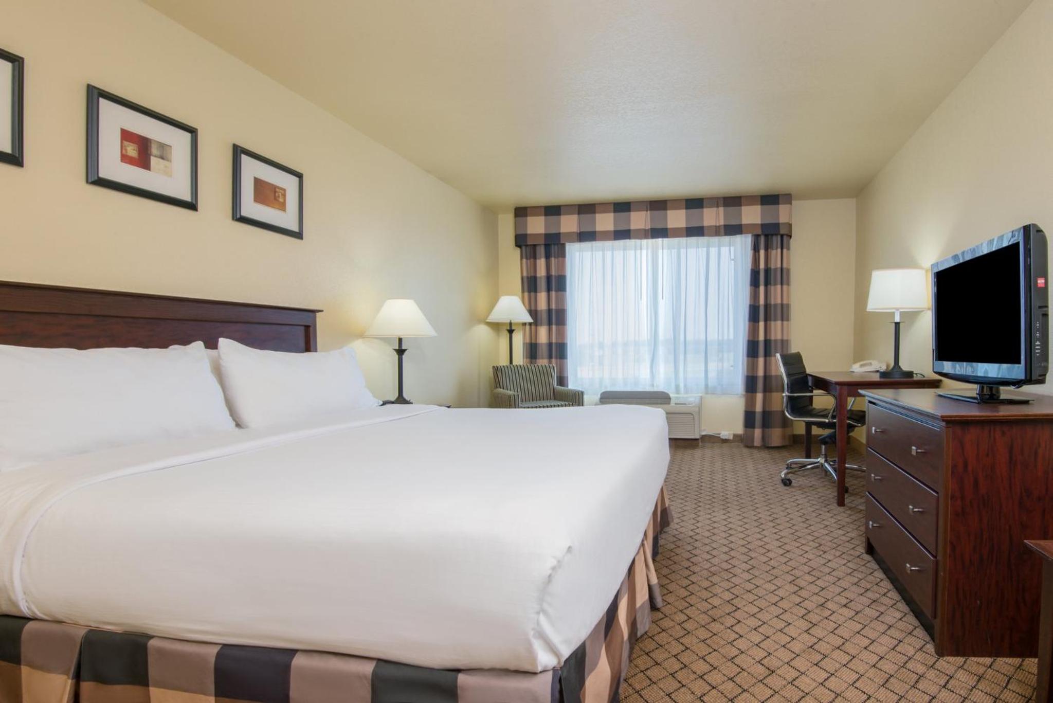 holiday inn express and suites el dorado kansas