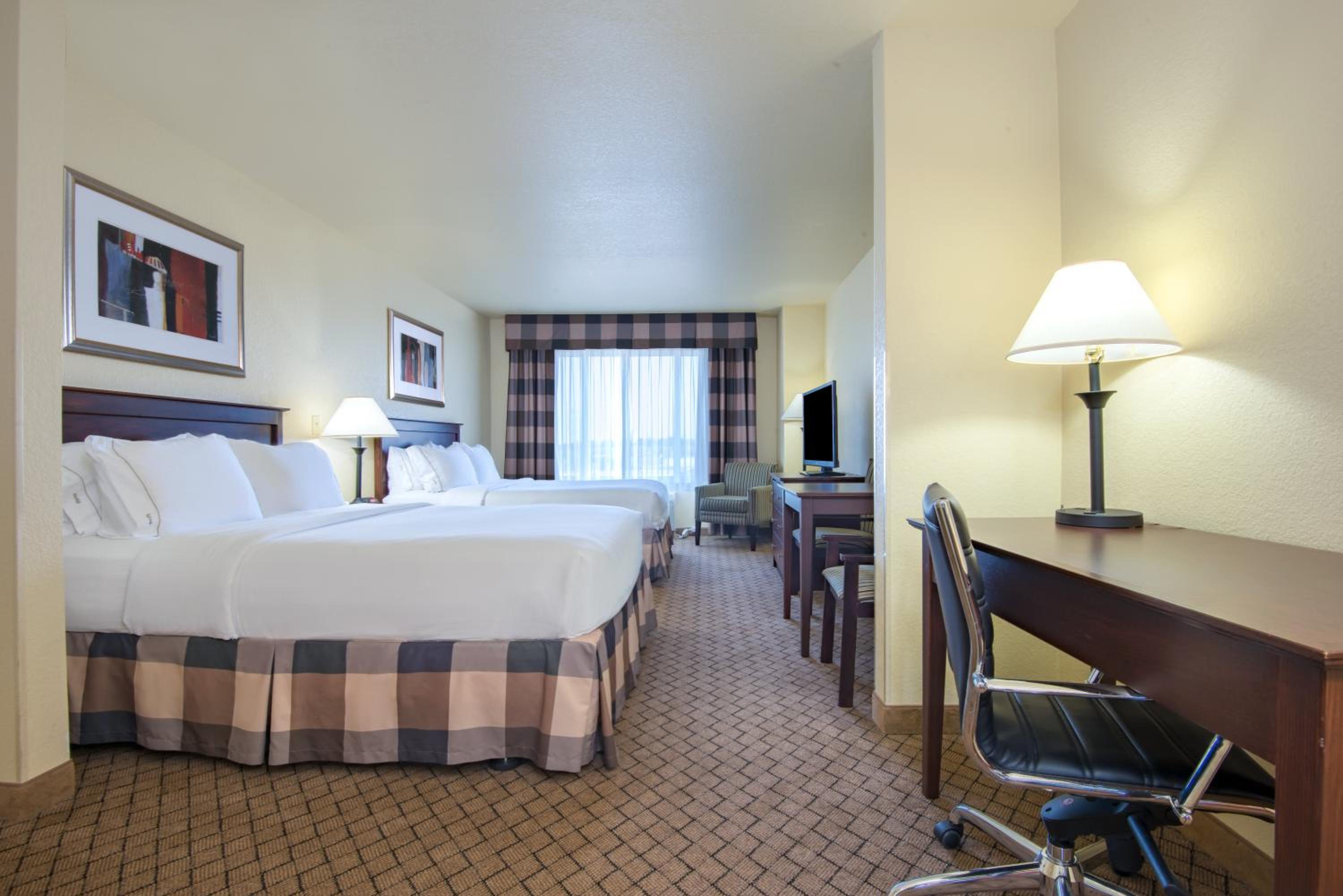 holiday inn express and suites el dorado kansas