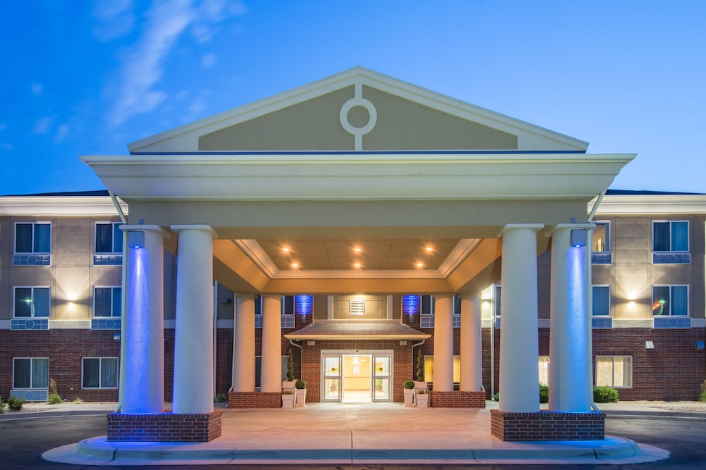 holiday inn express and suites el dorado kansas