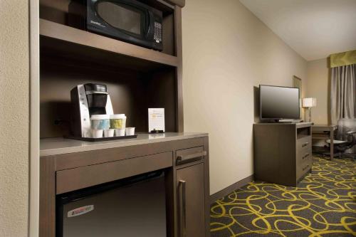 hilton garden inn college station