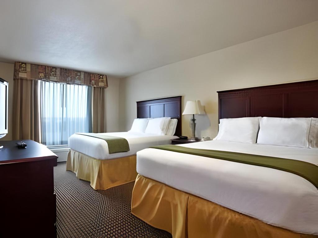holiday inn express and suites hearne by ihg