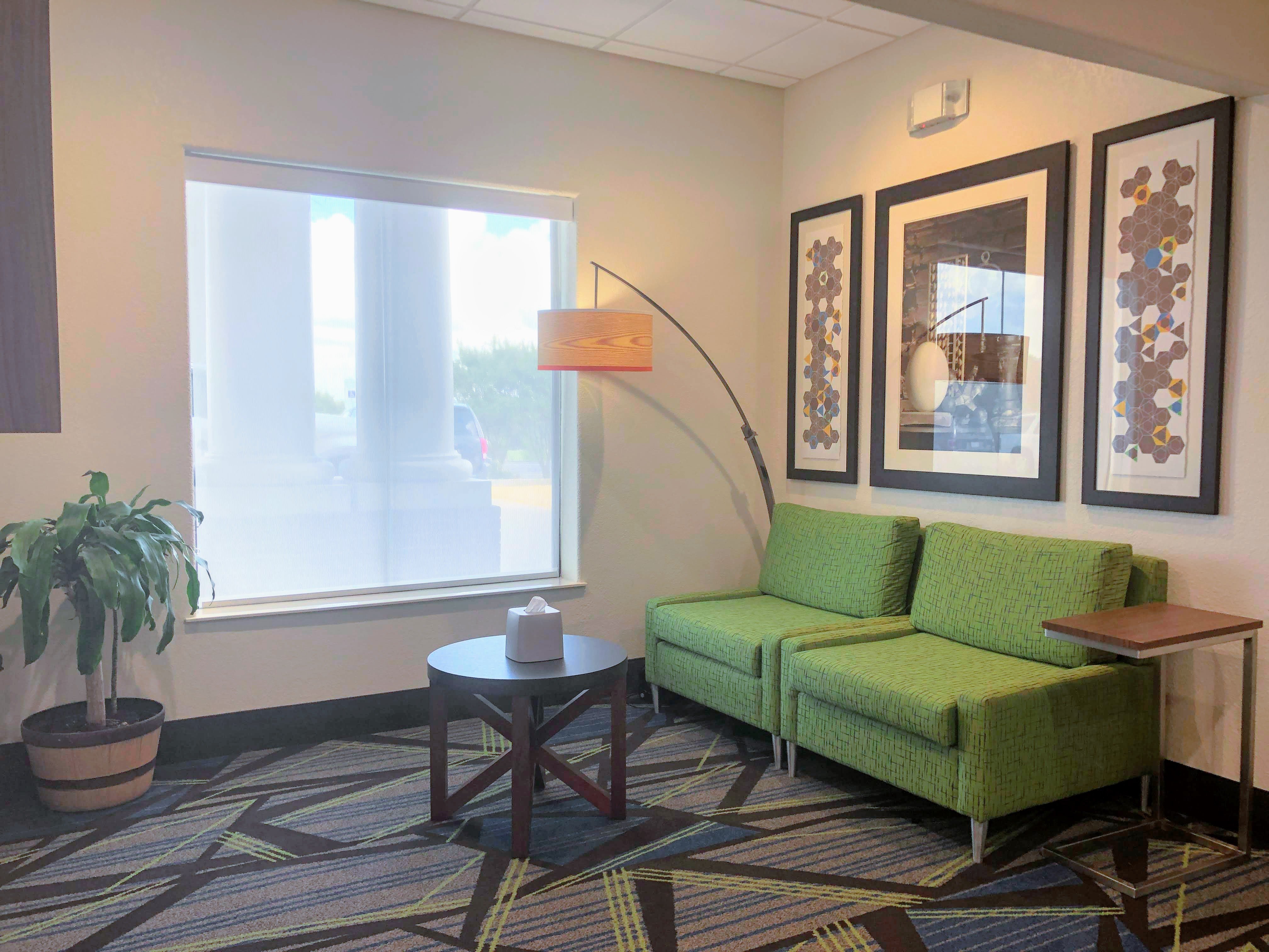 holiday inn express and suites hearne by ihg