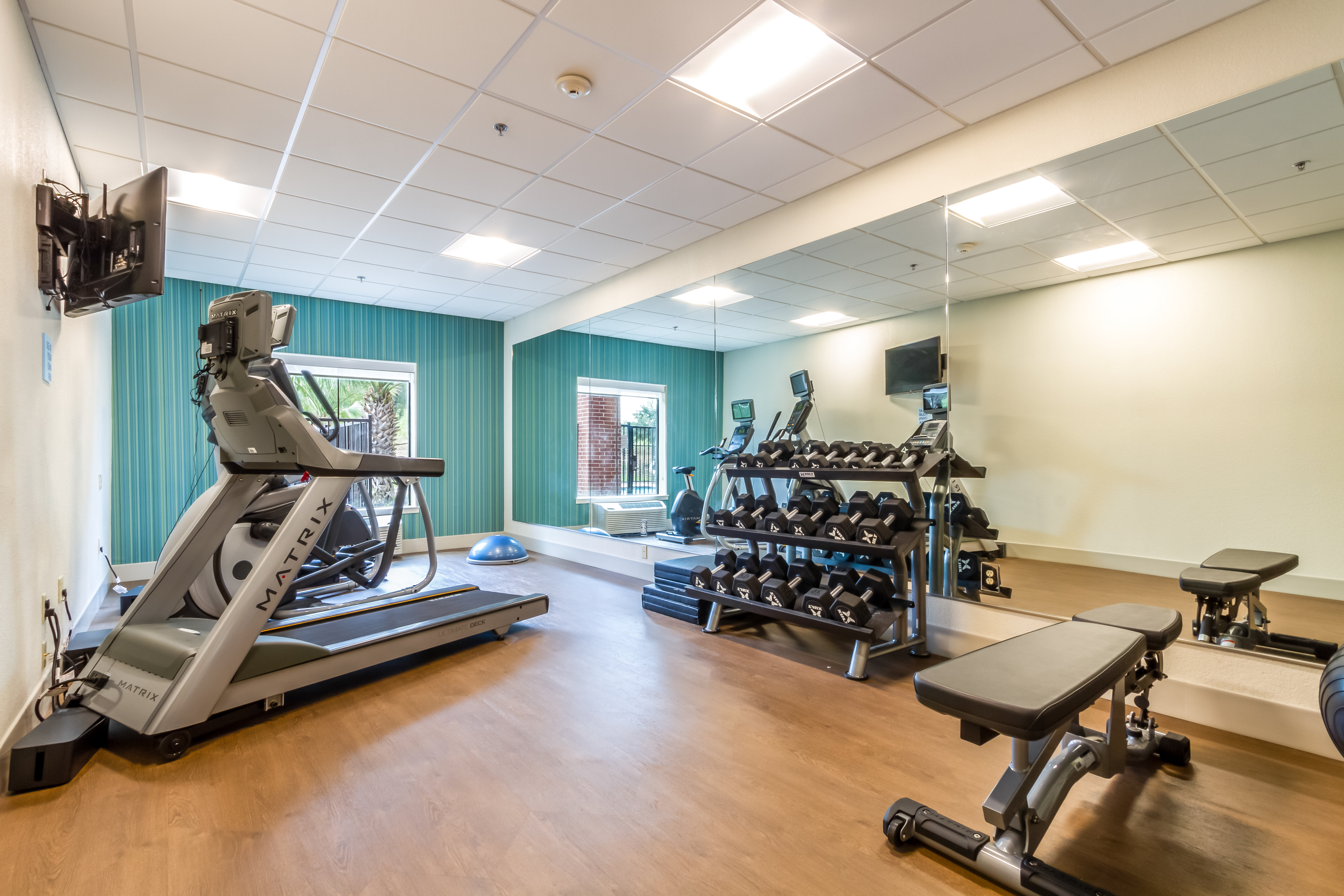 holiday inn express and suites hearne by ihg