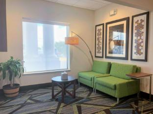 holiday inn express and suites hearne by ihg