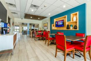 holiday inn express and suites hearne by ihg