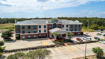 holiday inn express and suites hearne by ihg