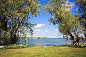 best western inn on the bay