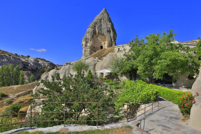 travellers cave hotel