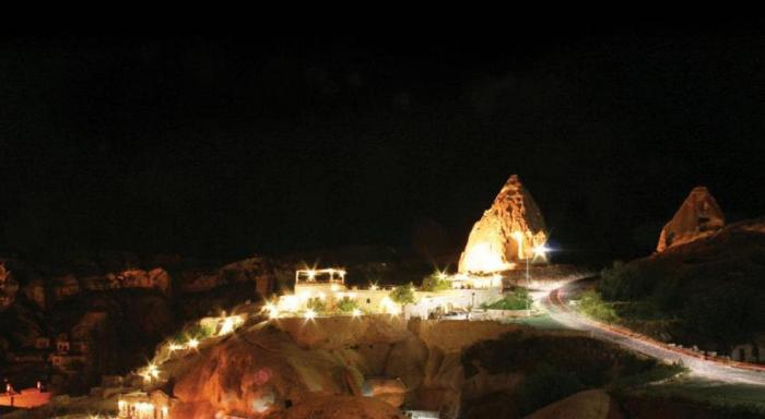 travellers cave hotel