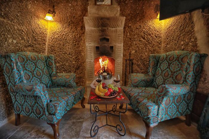 travellers cave hotel