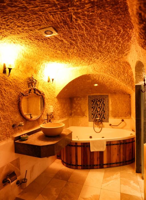 travellers cave hotel