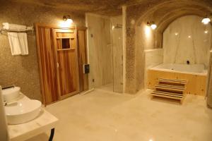 roma cave suite hotel