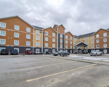 quality inn and suites estevan area
