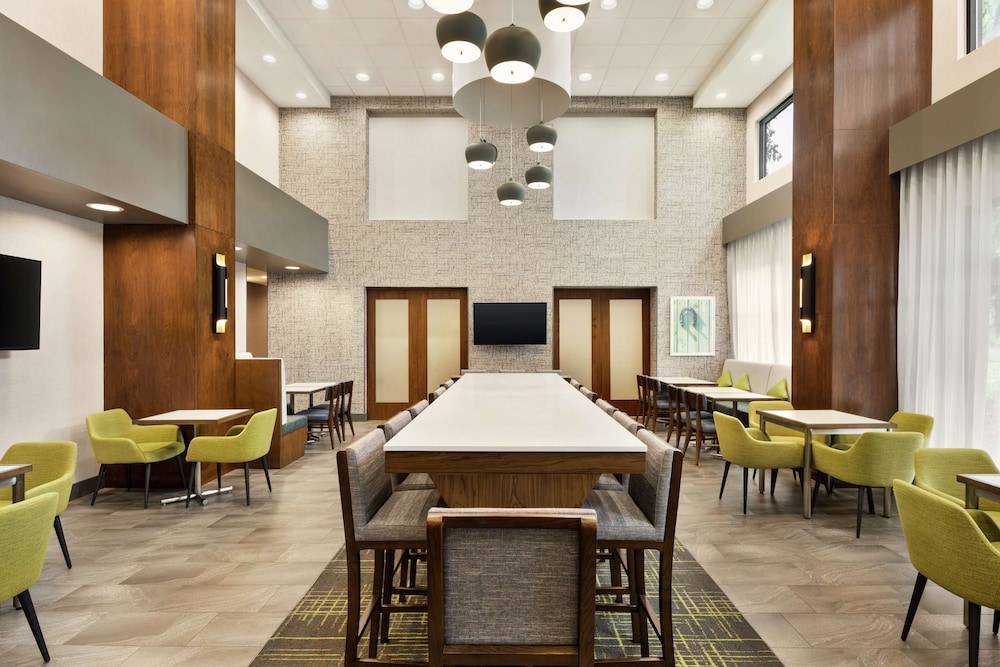 hampton inn and suites tacoma puyallup