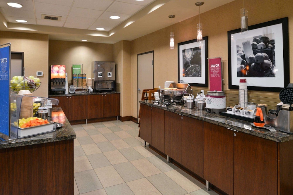 hampton inn and suites tacoma puyallup