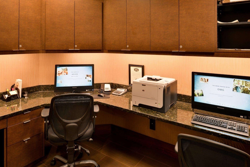 hampton inn and suites tacoma puyallup