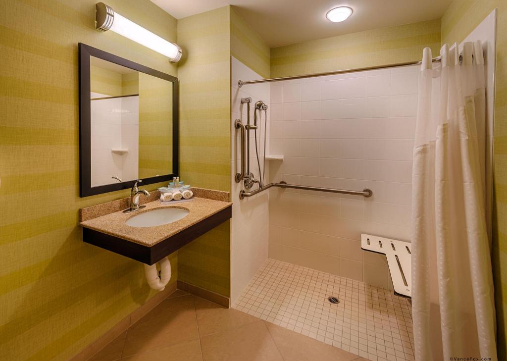 holiday inn express red bluff south redding area