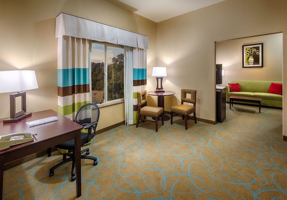 holiday inn express red bluff south redding area