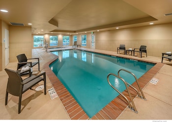 Holiday Inn Express Red Bluff-South Redding Area,Redding>>Red Bluff,3 star