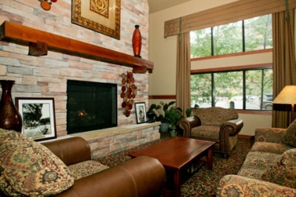 hotel glenwood springs