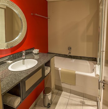 peermont mondior at emperors palace