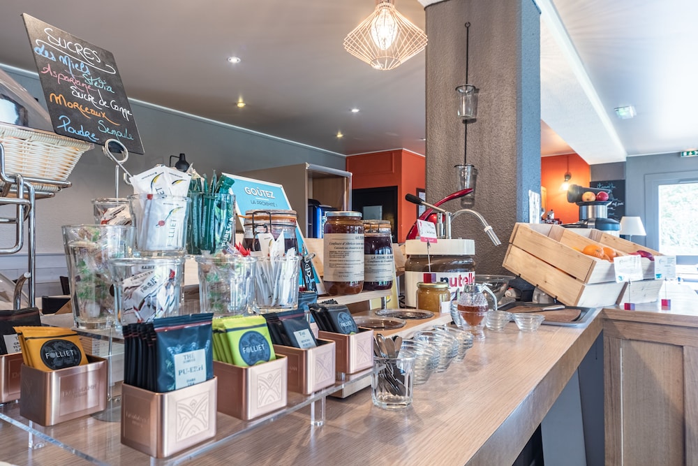 kyriad rouen nord mont saint aignan