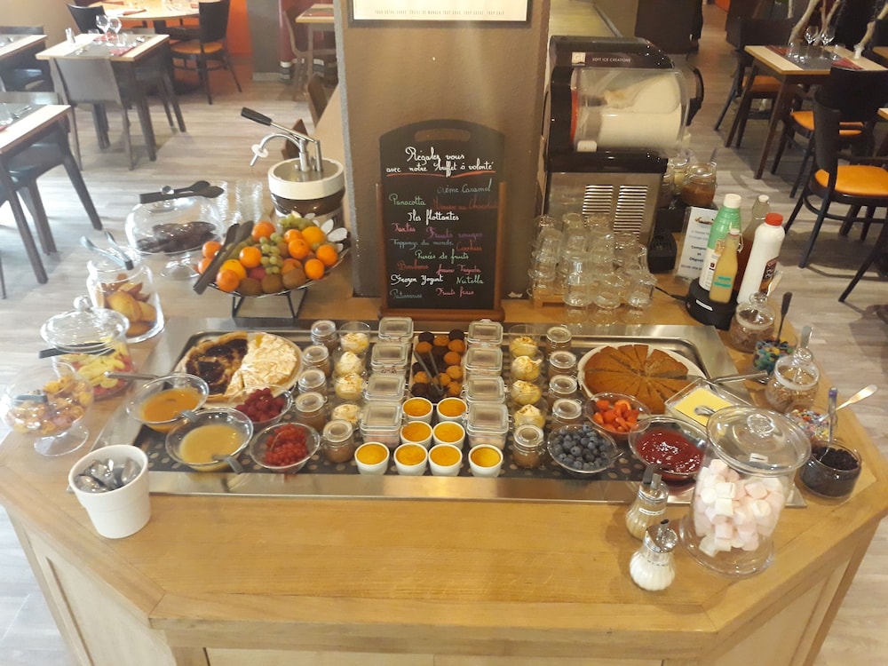 kyriad rouen nord mont saint aignan