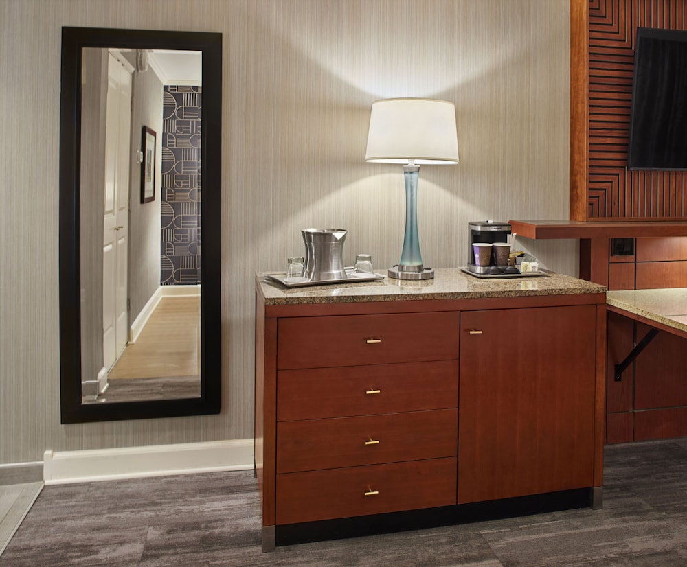 hilton akron fairlawn