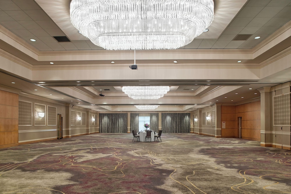hilton akron fairlawn