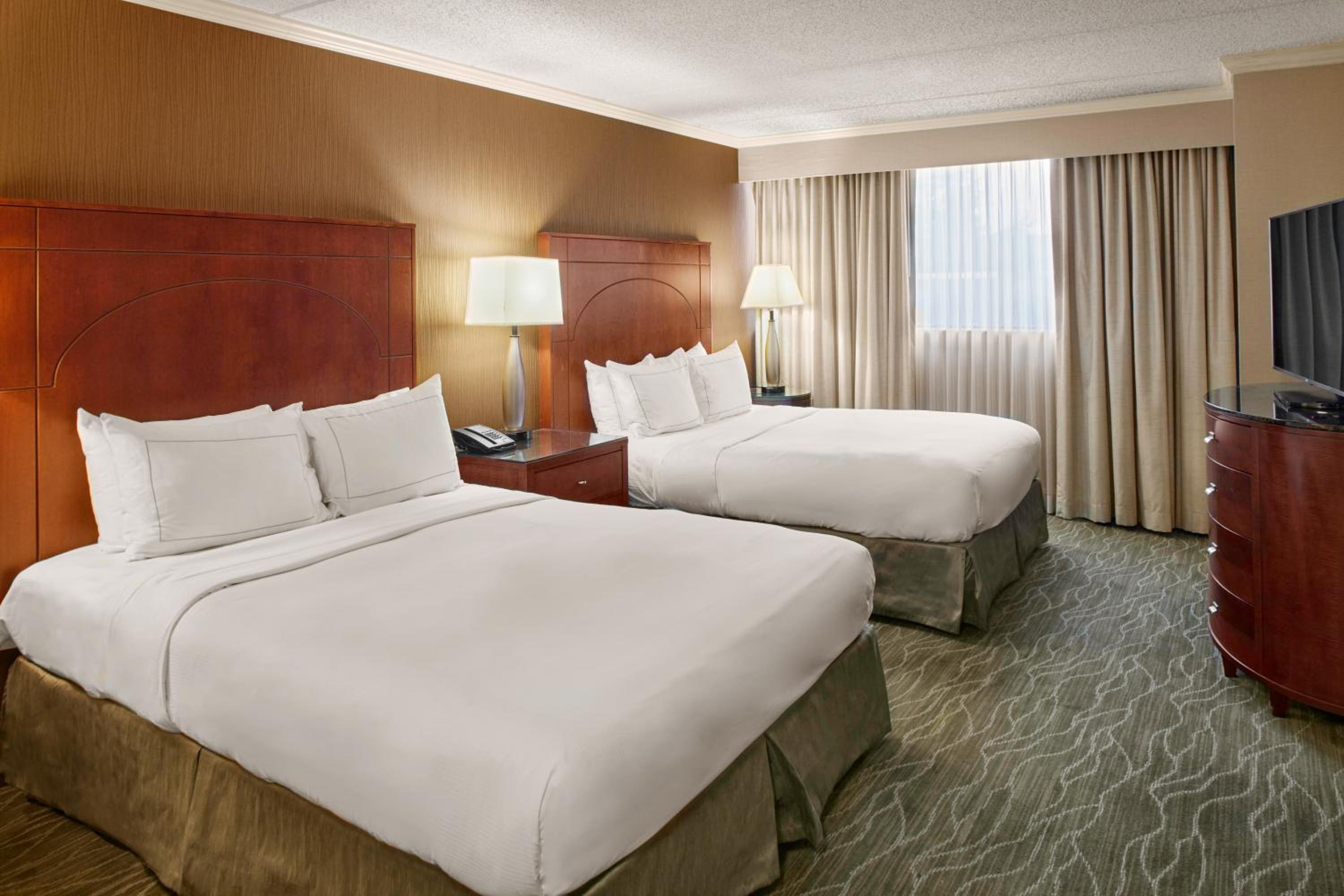 hilton akron fairlawn