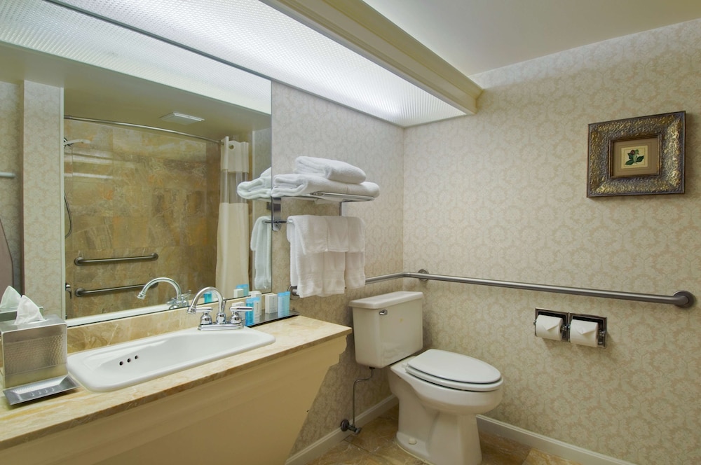 hilton akron fairlawn