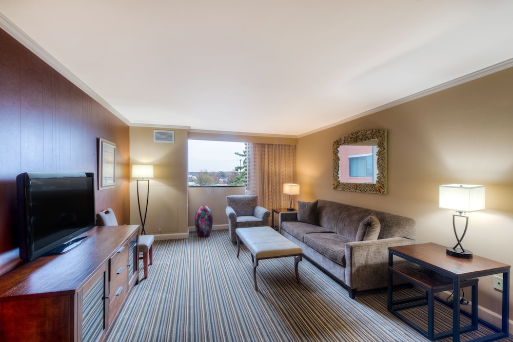 hilton akron fairlawn