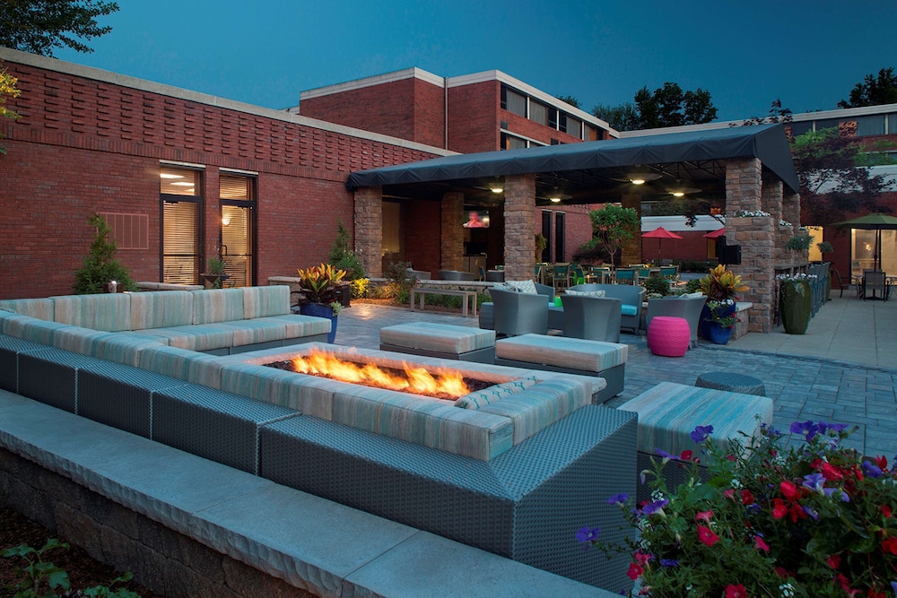 hilton akron fairlawn