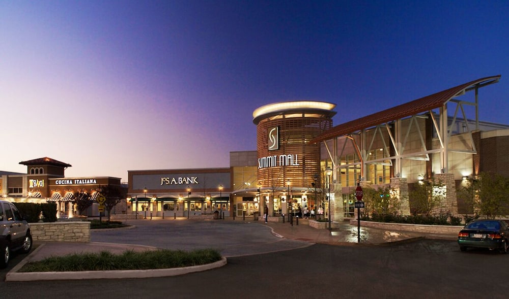 hilton akron fairlawn
