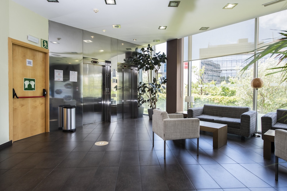 holiday inn express barcelona sant cugat by ihg