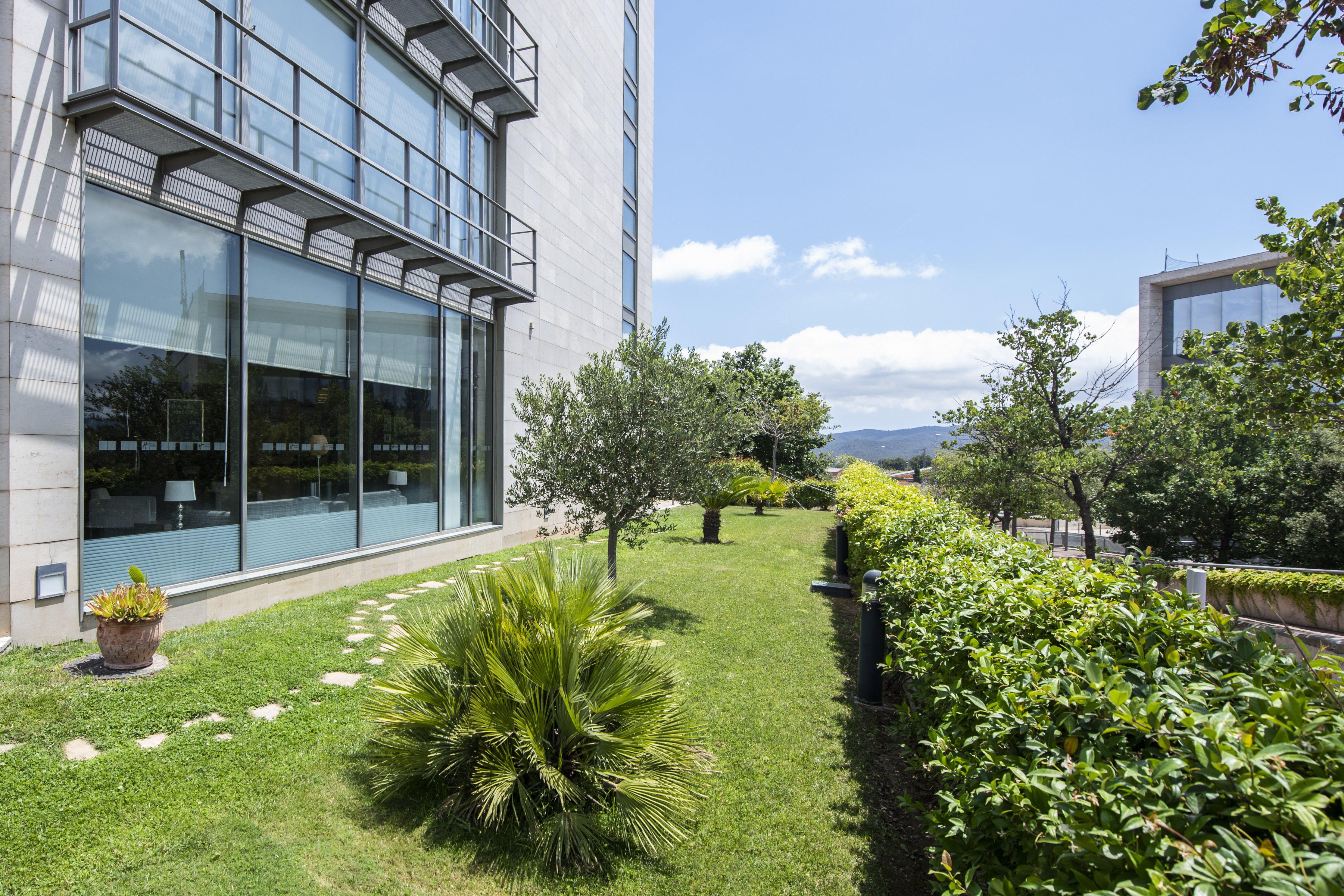 holiday inn express barcelona sant cugat by ihg
