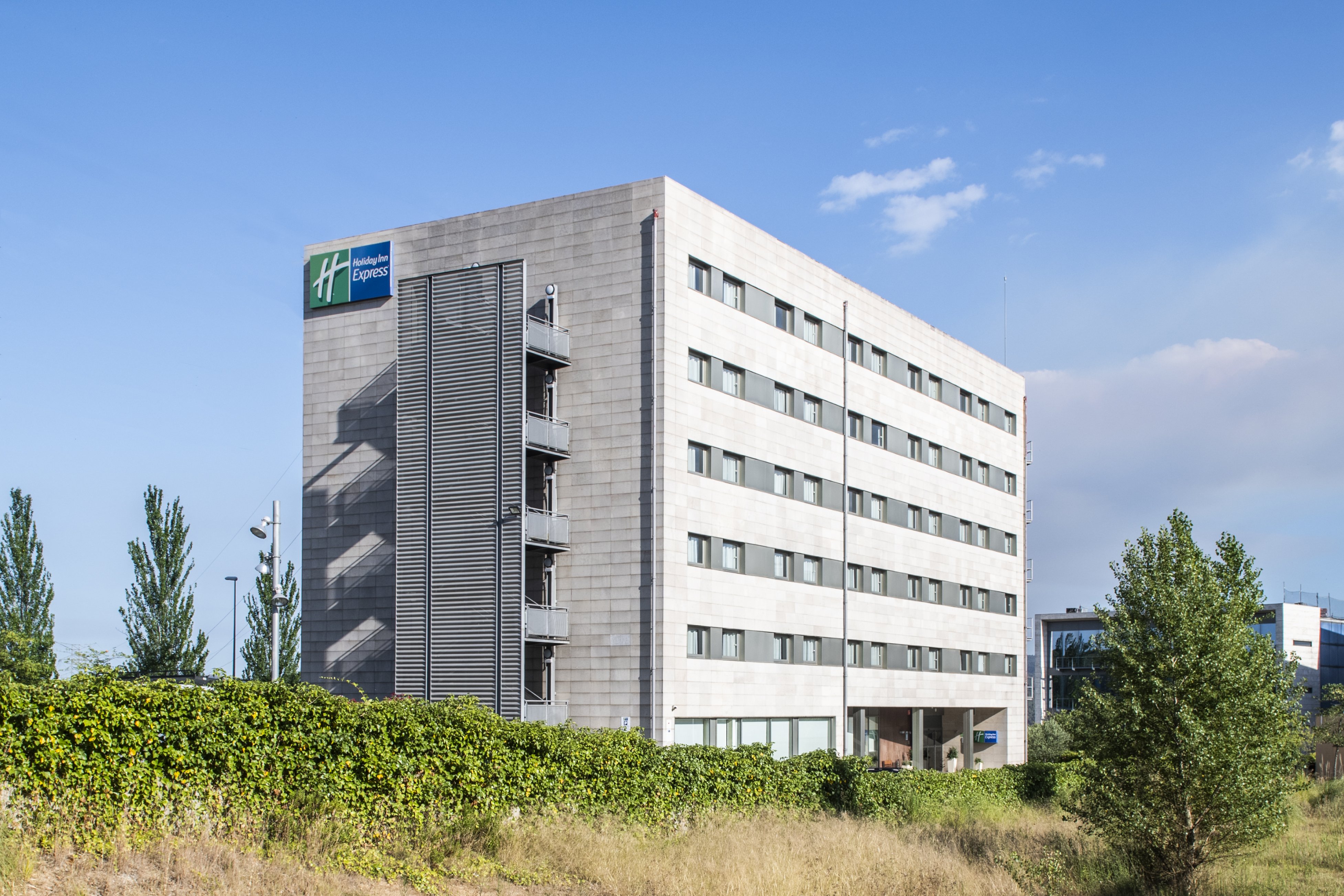 holiday inn express barcelona sant cugat by ihg