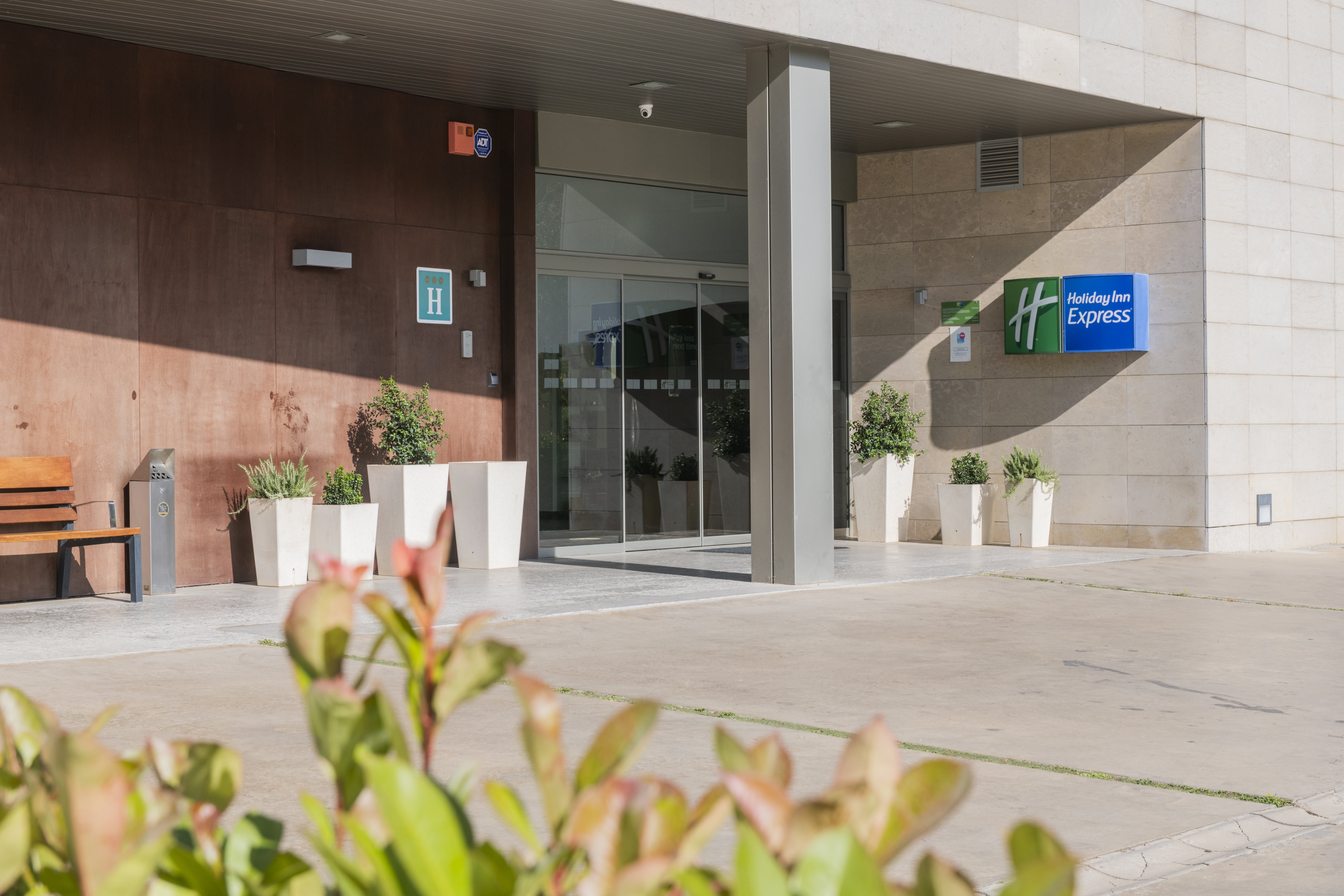 holiday inn express barcelona sant cugat by ihg