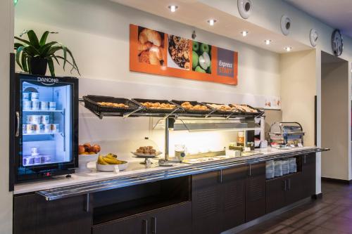 holiday inn express barcelona sant cugat by ihg