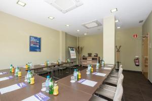 holiday inn express barcelona sant cugat by ihg