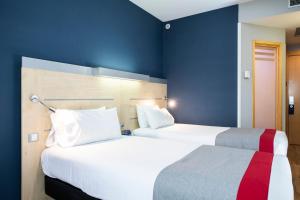 holiday inn express barcelona sant cugat by ihg