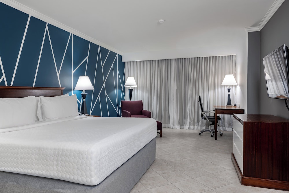 crowne plaza panama by ihg