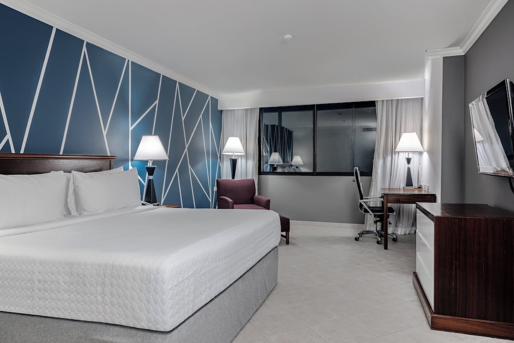 crowne plaza panama by ihg