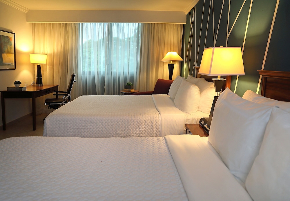 crowne plaza panama by ihg