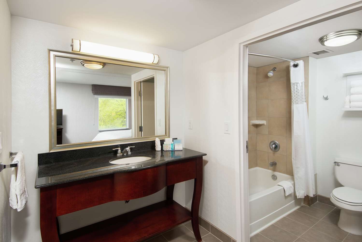 hampton inn and suites barrie