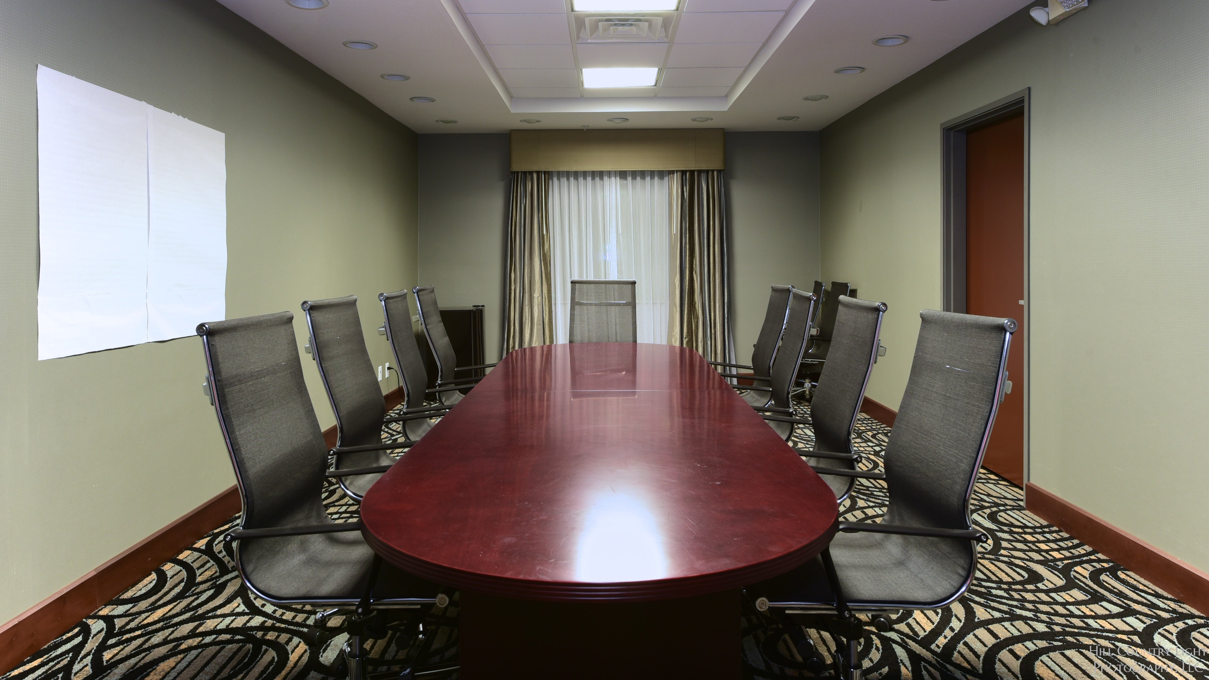 holiday inn express and suites fredericksburg by ihg
