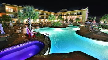 Holiday Inn Express & Suites Fredericksburg By Ihg,Kerrville>>Fredericksburg,3 star