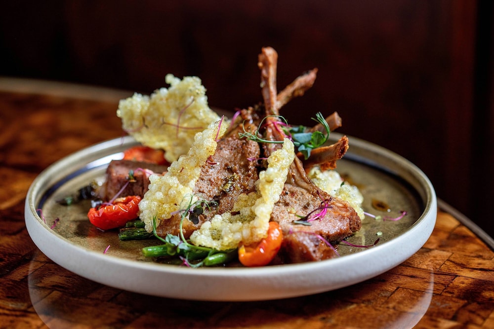 sharq village and spa a ritz carlton hotel