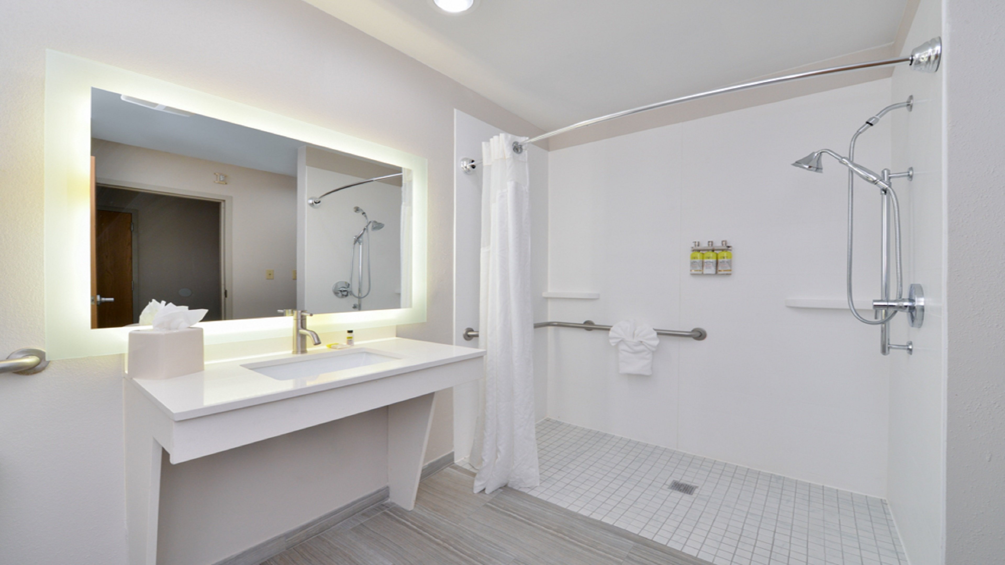 holiday inn express and suites laplace by ihg